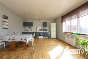 Дом 180м², 2-этажный, участок 6 сот.  