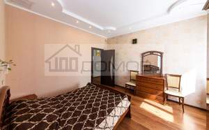 Дом 234м², 2-этажный, участок 15 сот.  