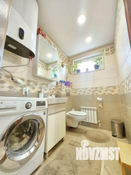 Дом 281м&sup2;, 2-этажный, участок 6 сот.  