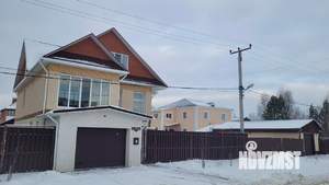 Дом 287м&sup2;, 3-этажный, участок 7 сот.  