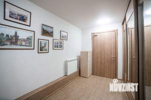 Таунхаус 200м², 3-этажный, участок 3 сот.  