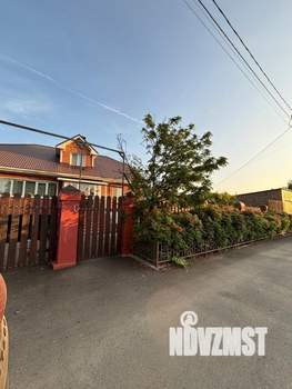 Коттедж 275м&sup2;, 3-этажный, участок 10 сот.  