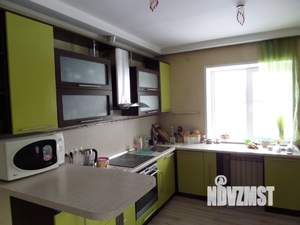 Коттедж 297м², 3-этажный, участок 12 сот.  