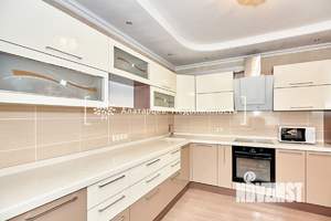 Дом 174м², 2-этажный, участок 4 сот.  