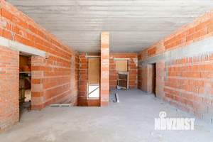 Дом 564м², 2-этажный, участок 15 сот.  