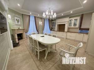 Таунхаус 350м&sup2;, 3-этажный, участок 5 сот.  