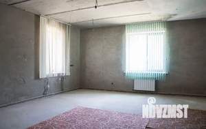 Коттедж 564м², 3-этажный, участок 10 сот.  