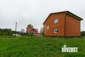 Дом 130м², 2-этажный, участок 10 сот.  