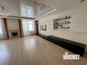 Таунхаус 340м², 3-этажный, участок 5 сот.  