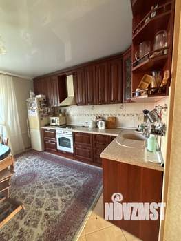 Коттедж 274м², 2-этажный, участок 10 сот.  