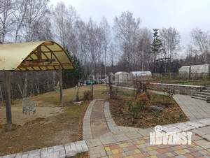 Дом 374м², 3-этажный, участок 10 сот.  