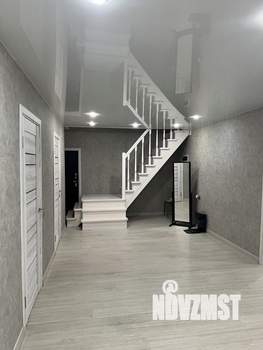 Коттедж 189м&sup2;, 2-этажный, участок 6 сот.  