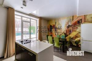 Дом 384м&sup2;, 2-этажный, участок 13 сот.  