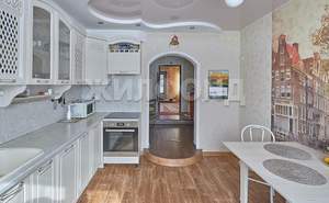 Дом 260м&sup2;, 2-этажный, участок 10 сот.  