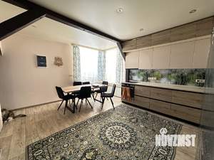 Дом 174м&sup2;, 2-этажный, участок 10 сот.  