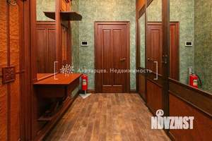 Дом 370м&sup2;, 3-этажный, участок 27 сот.  