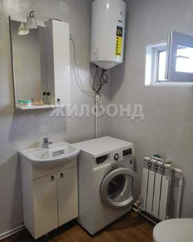 Дом 60м², 2-этажный, участок 4 сот.  