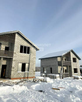 Дом 145м&sup2;, 2-этажный, участок 10 сот.  