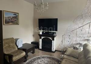 Дом 170м&sup2;, 3-этажный, участок 6 сот.  