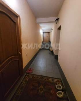 Дом 180м&sup2;, 2-этажный, участок 6 сот.  