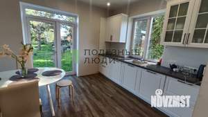 Коттедж 256м², 2-этажный, участок 12 сот.  