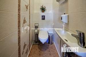 Дом 180м², 2-этажный, участок 10 сот.  