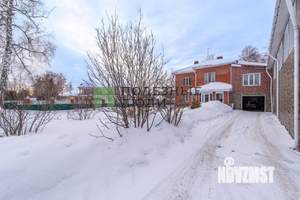 Дом 384м&sup2;, 2-этажный, участок 13 сот.  