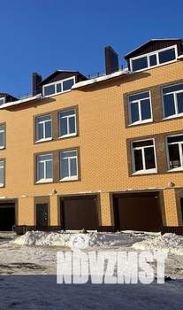 Дом 171м², 3-этажный, участок 1 сот.  
