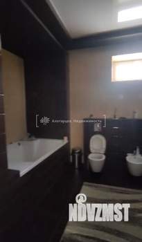 Дом 420м&sup2;, 2-этажный, участок 10 сот.  