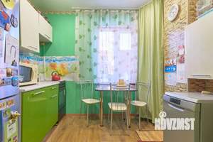 Дом 83м&sup2;, 3-этажный, участок 3 сот.  