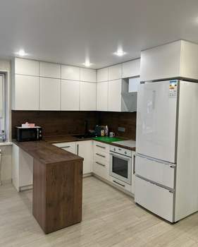 Дом 189м&sup2;, 2-этажный, участок 6 сот.  