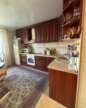 Дом 274м², 3-этажный, участок 10 сот.  
