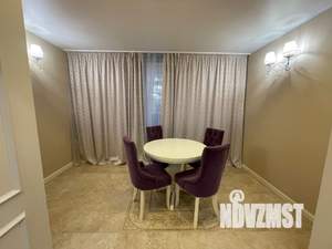 Таунхаус 350м&sup2;, 3-этажный, участок 5 сот.  