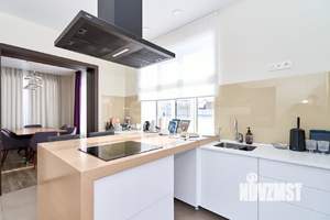 Дом 127м&sup2;, 2-этажный, участок 10 сот.  