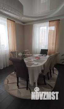 Дом 420м&sup2;, 2-этажный, участок 10 сот.  