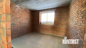 Дом 240м&sup2;, 2-этажный, участок 10 сот.  