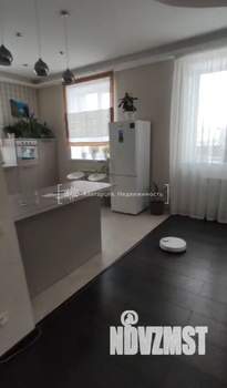 Дом 420м&sup2;, 2-этажный, участок 10 сот.  