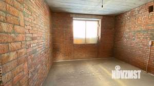 Дом 240м&sup2;, 2-этажный, участок 10 сот.  