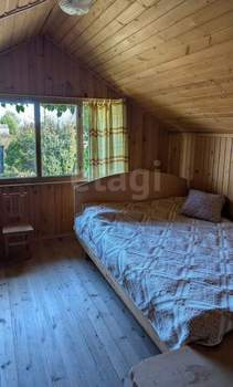 Дом 60м², 2-этажный, участок 6 сот.  