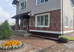 Дом 152м&sup2;, 2-этажный, участок 10 сот.  