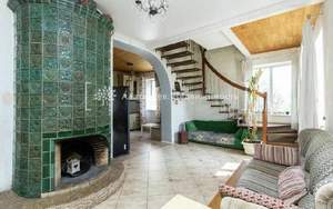 Дом 120м&sup2;, 2-этажный, участок 7 сот.  