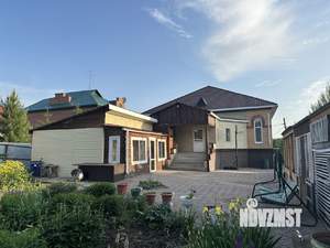 Коттедж 370м², 2-этажный, участок 10 сот.  