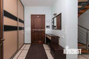 Дом 280м&sup2;, 3-этажный, участок 11 сот.  