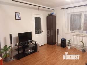 Дом 80м&sup2;, 2-этажный, участок 15 сот.  