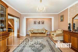 Коттедж 261м², 2-этажный, участок 10 сот.  