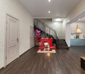 Дом 193м&sup2;, 2-этажный, участок 10 сот.  