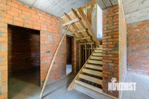 Коттедж 208м², 2-этажный, участок 9 сот.  