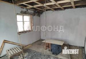 Дом 30м&sup2;, 2-этажный, участок 3 сот.  