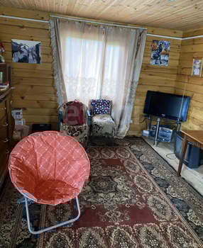 Дом 50м&sup2;, 2-этажный, участок 6 сот.  