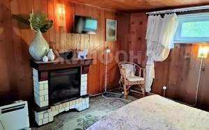 Дом 40м&sup2;, 2-этажный, участок 4 сот.  